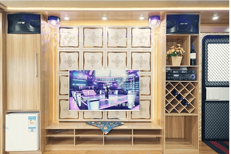 房車(chē)潮惠玩丨首個(gè)模塊化定制拖掛房車(chē)&ldquo;闖&rdquo;進(jìn)&ldquo;世界工廠&rdquo;,厲害了!